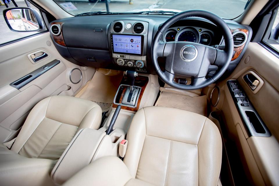 Isuzu MU-7 3.0Primo ปี09 15