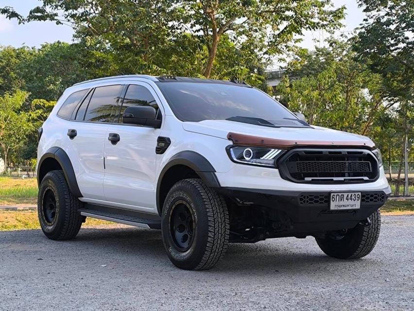 Ford Everest  3