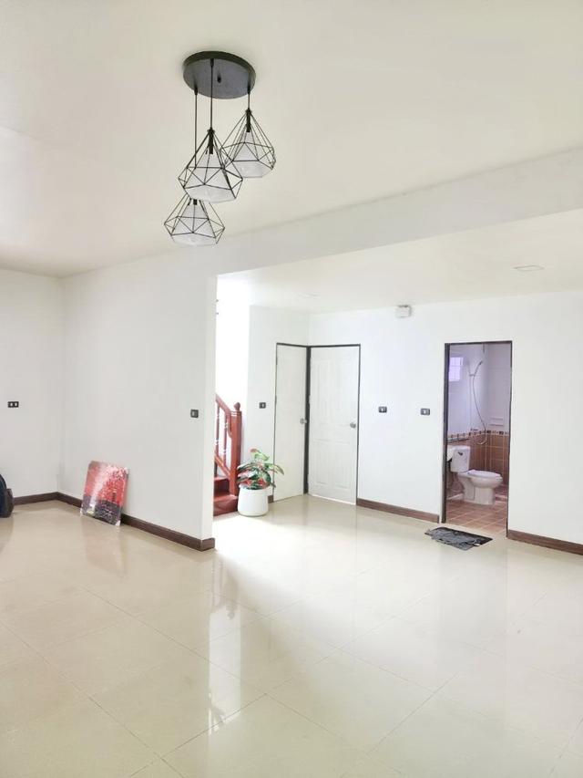 บ้านเดี่ยวสวย 2ชั้น โครงการพฤกษาวิลเลจ 1 ลำลูกกา-คลอง 5 ทำเลดี เงียบสงบ ราคาเพียง 3.2 ล้านบาท 4