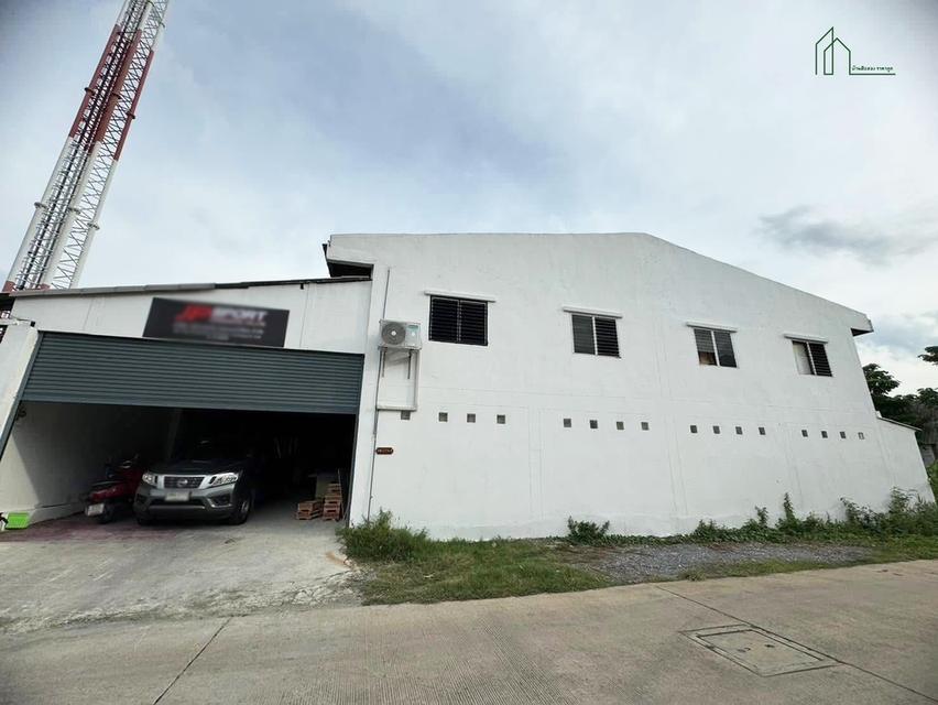 โกดังลำลูกกาคลอง 3 เพิ่งรีโนเวทใหม่ สภาพพร้อมใช้งาน 200 ตรว. 12