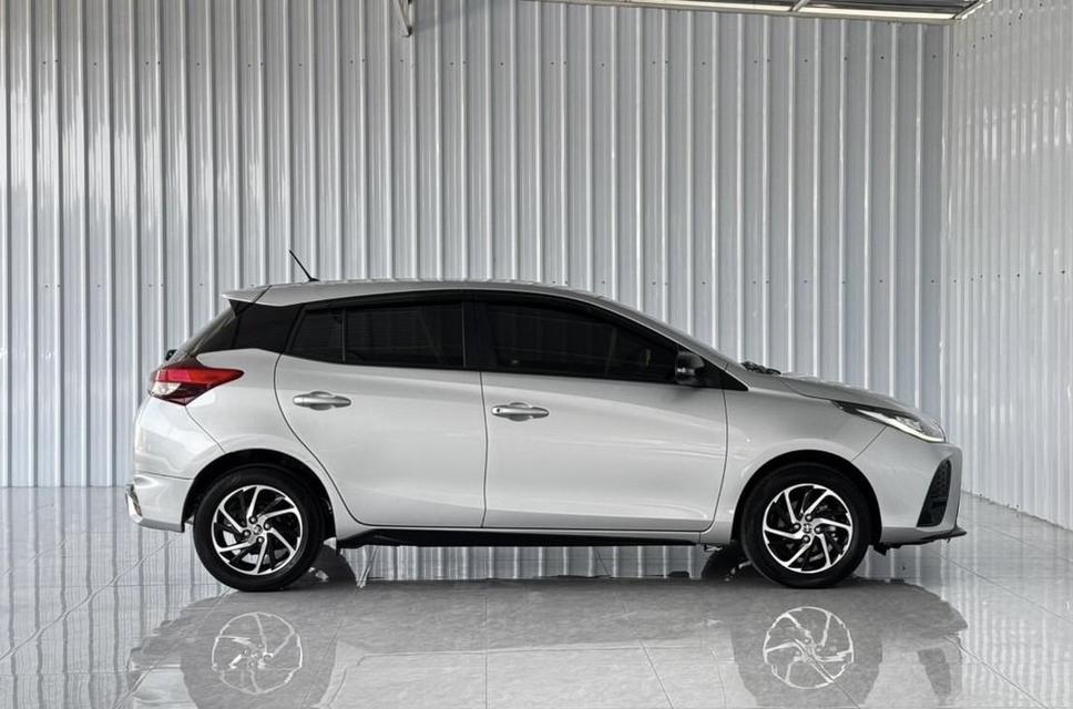 Toyota Yaris 1.2 Sport เบนซิน เกียร์ออโต้ ปี2022 10