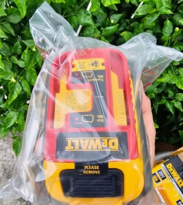 เครื่องมือไร้สาย Dewalt มือสอง ของแท้ราคาจับต้องได้ครับ 18
