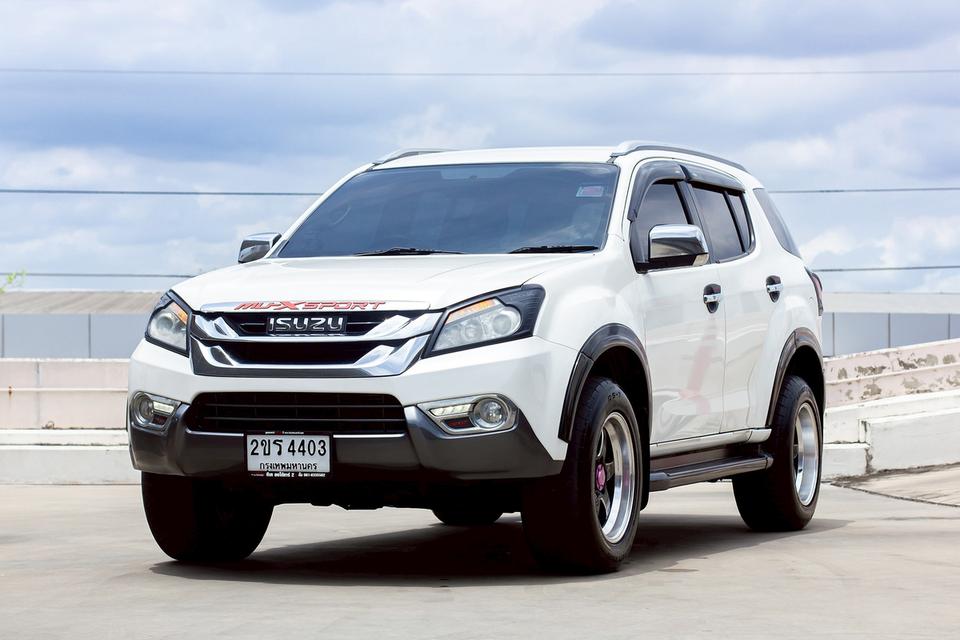 ISUZU Mu-X 3.0 4WD A/T ปี 2013 จด 2014 