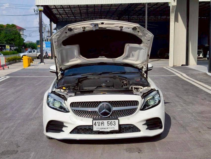 BENZ C200 2.0 COUPE AMG DYNAMIC สีขาว 2023 5