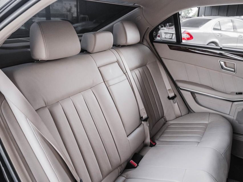 รหัสรถ 67GG9027 Benz E300 Bluetec Hybrid 2014 20