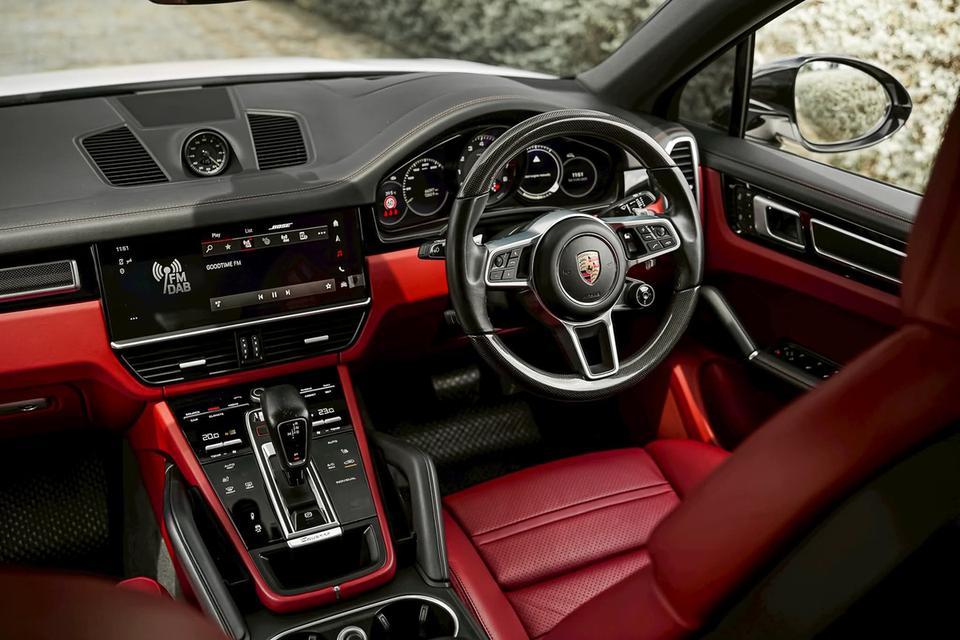 Cayenne Coupe 3.0 V6 e-Hybrid 8