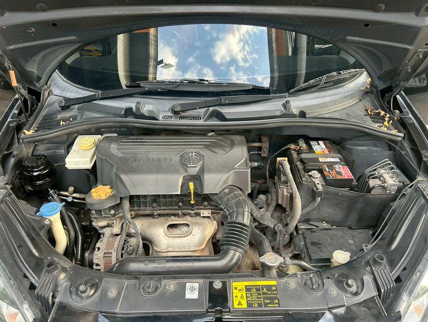 MG 3 1.5 Xross Sunroof AT ปี 2015 11