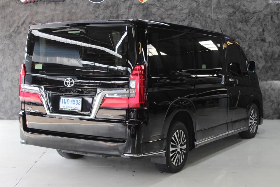 รหัสรถ JRS4533 TOYOTA Majesty Standard Van ปี 2020 3