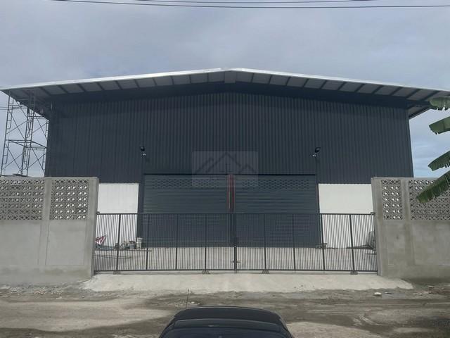 ให้เช่า โกดังสร้างใหม่ พร้อมออฟฟิศ พื้นที่ 900 ตรม.พัฒนาการตัดใหม่ พัฒนาการ 97(ตัดใหม่) ไฟฟ้า 3 เฟส รถคอนเทนเนอร์เข้าได้ ใกล้สนามบินสุวรรณภูมิ 1