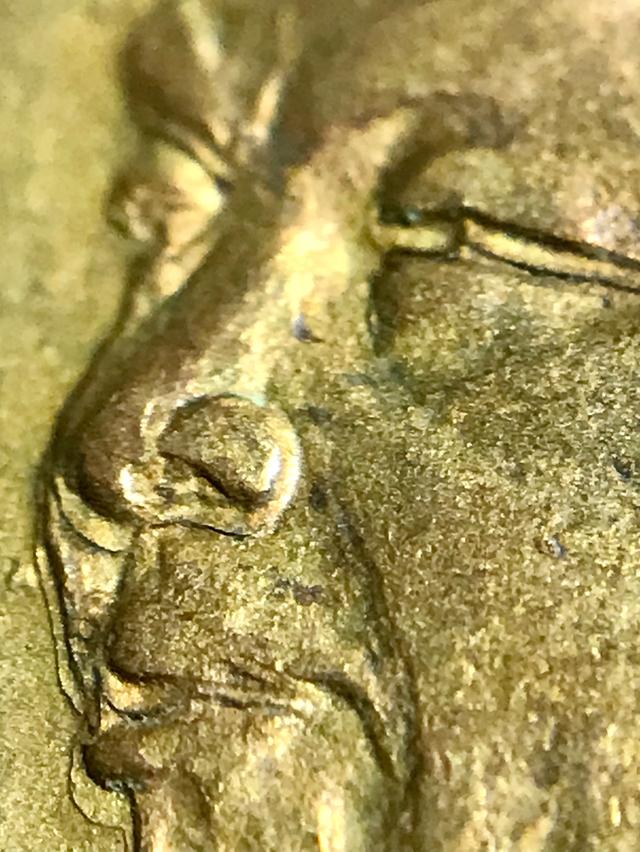 อาจาร์ยฝั้นรุ่นเเรก ชุปทองสุดของรุ่นรองจากเหรียญทองคำ ไม่ผ่านการใช้งานสวยมาก นัดรับได้ รูปที่ 13