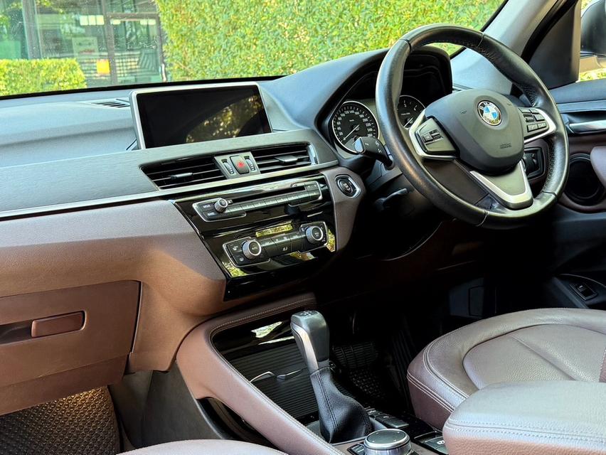 2017 BMW X1 18D XLINE รถมือเดียวออกป้ายแดง รถวิ่งน้อย เข้าศูนย์ทุกระยะ ไม่เคยมีอุบัติเหตุครับ 12