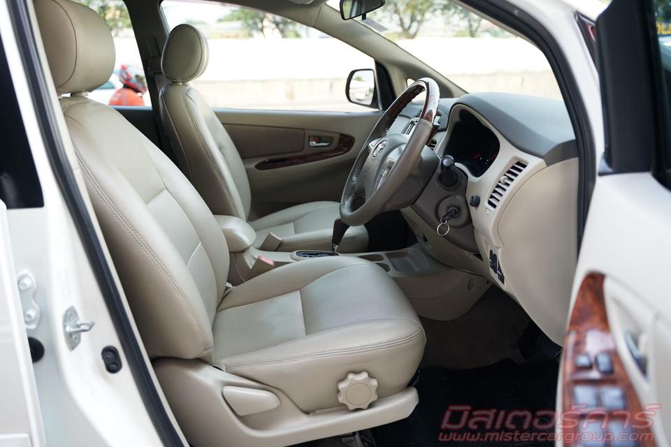 2013 TOYOTA INNOVA 2.0V 9
