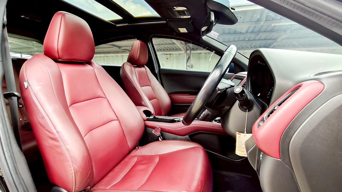 ขาย Honda HR-V 1.8RS ปี20 13