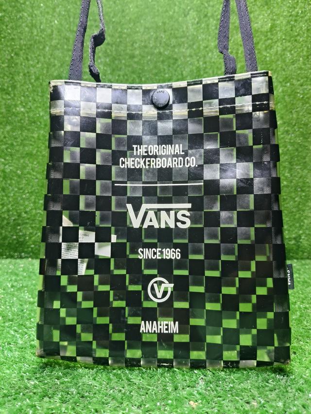 กระเป๋าสะพายข้าง Vans