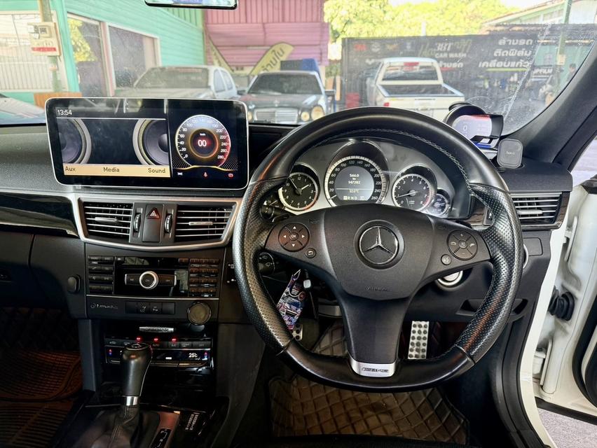 รหัสรถ CH4311 BENZ E200 AMG 2012 12