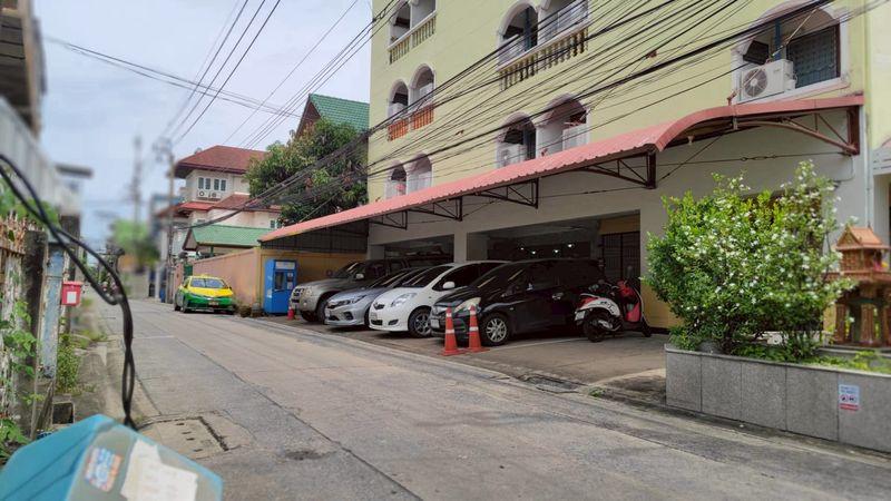 อพาร์ทเมนท์ 2