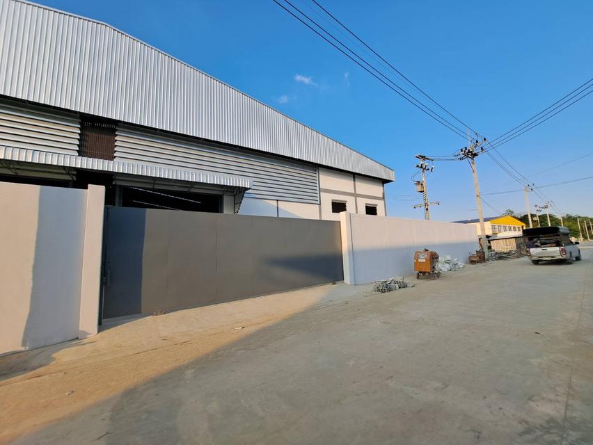 ให้เช่าโรงงานขอใบรง.4ได้ แคราย-บางบอน ต.สวนหลวง สมุทรสาคร โกดังมือหนึ่งพร้อมออฟฟิศ 1700 ตรม.พื้น3-5ตัน/ตรม. 3