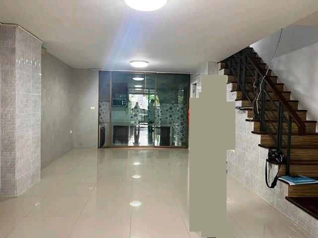 ถูกที่สุดในโลก ให้เช่า ทาวน์โฮม 3 ชั้น บ้านมีแอร์ครบ แฟชั่น รามอินทรา 3กม. รพ.สินแพทย์ 20ตรว. 3นอน 3น้ำ ที่จอดรถ 2 คัน ห 2