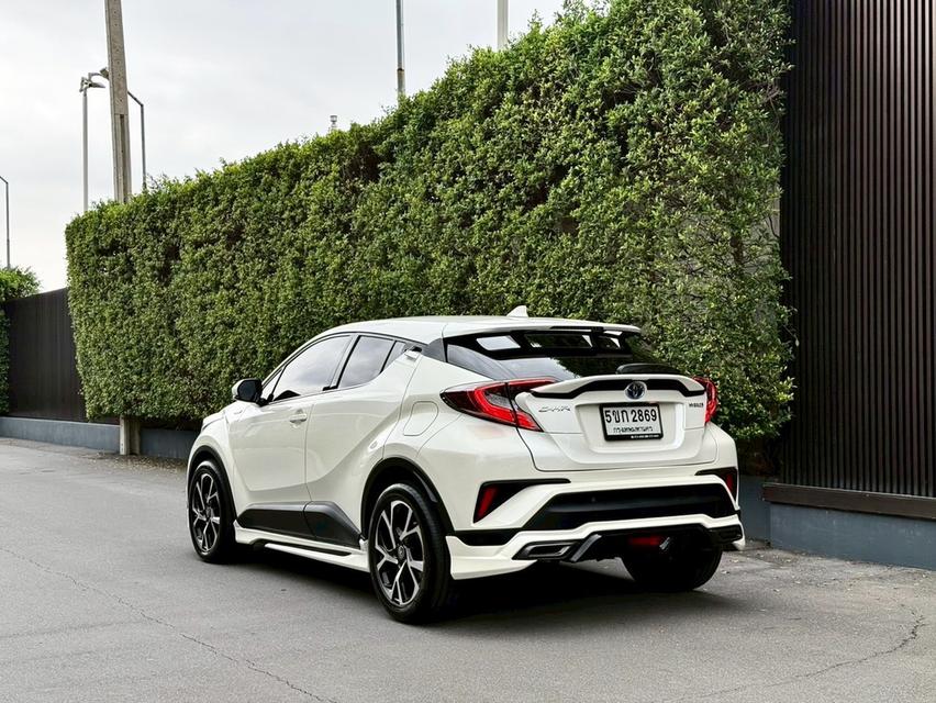 TOYOTA C-HR HV HI TOP