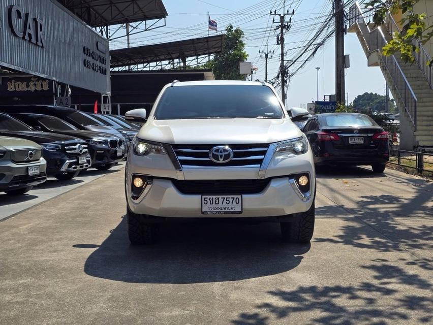 รหัส BAC7570 Toyota Fortuner 2.4 V 2WD ปี 2017 สีขาว 2