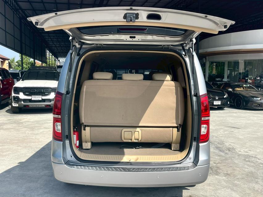 Hyundai H1 2.5Touring ปี18 18