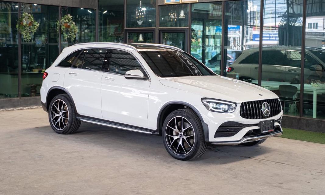 Mercedes-Benz GLC 300e 4Matic AMG Dynamic ปี 2022 เลขไมล์ 32,xxx km. 3