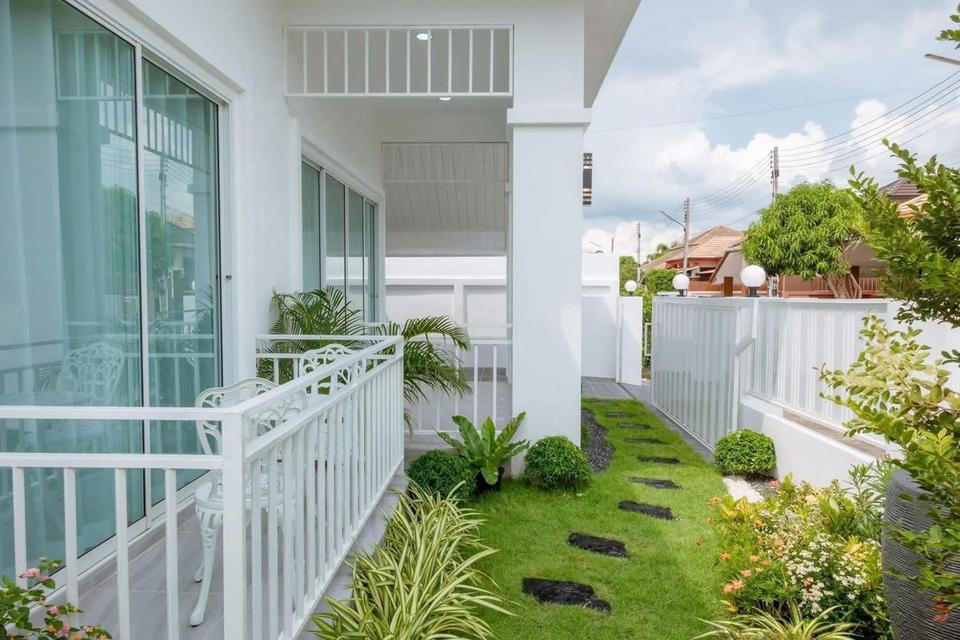 บ้านเดี่ยวหลังใหม่ พัทยา - ถนน พัฒนาการ 4.98 5