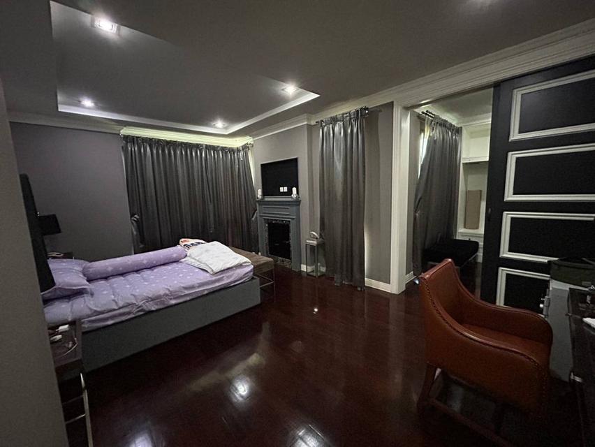 บ้านเดี่ยวสามชั้น โครงการฯนาราสิริ ทรอเพียรี่ นวมินทร์  56 ตรว..เฟอร์นิเจอร์ครบ  20