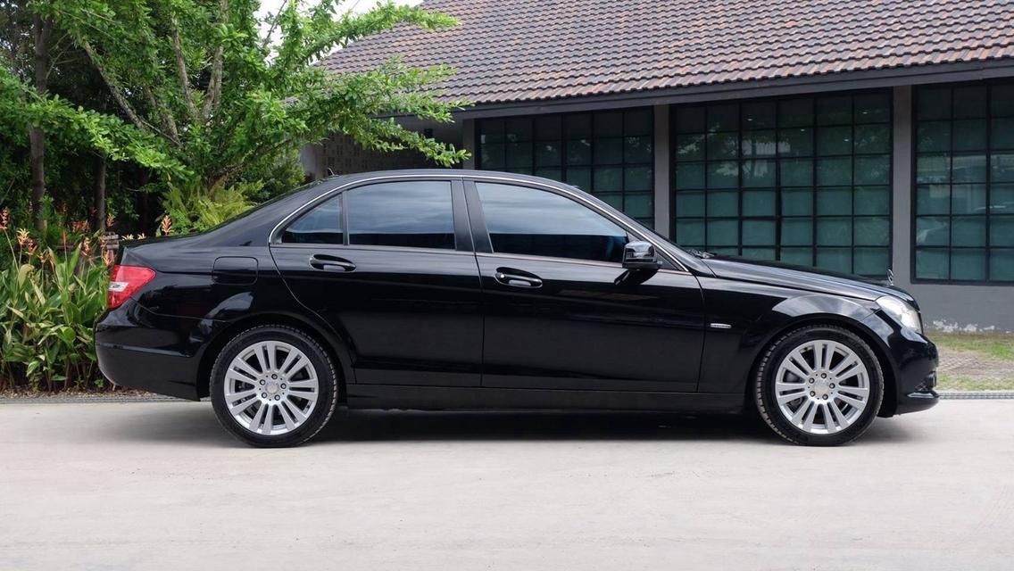 (แจ้งรหัสรถ KN1968) BENZ C-CLASS C200 CGI รูปที่ 8