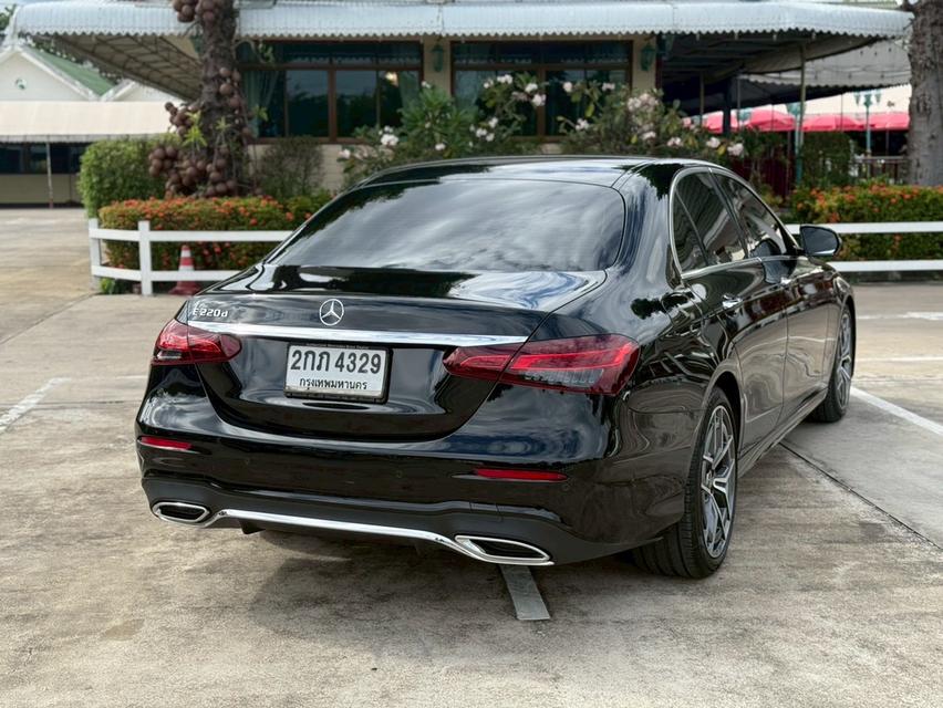รหัสรถ SG4329 Benz E220d AMG Sport ปี2022 (Facelift) 4