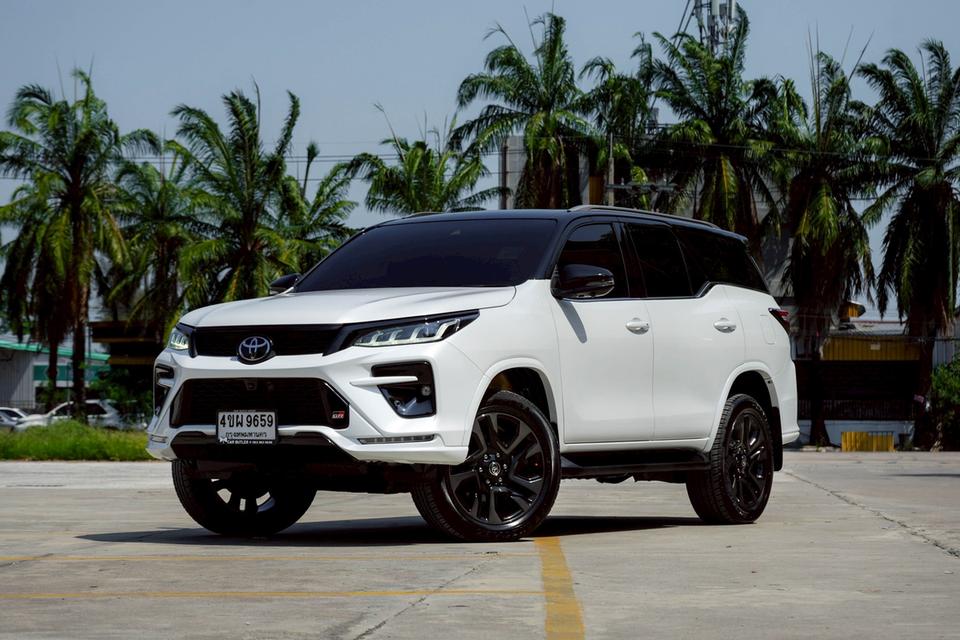 รหัสรถ CBL9659 TOYOTA FORTUNER 2.8 GR Sport (Black Top) 4WD AT 2023