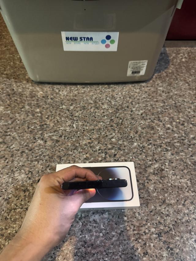 ขายๆๆๆถูกSamsungS23UltraสีPhontom Black 256กิ๊กสูนTrueสภาพสวยการใช้งานดีเยี่ยมทุกๆฟังชั่นเครื่องรีสโตได้ตลอดไม่มีติดแอคเค้าใดๆคับ ( จอขาวจั๊วไม่มีจุดไ รูปย่อยที่ 3