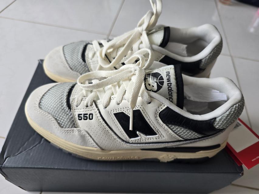 รองเท้า NB 550 สีเทาดำ ไซต์ 245