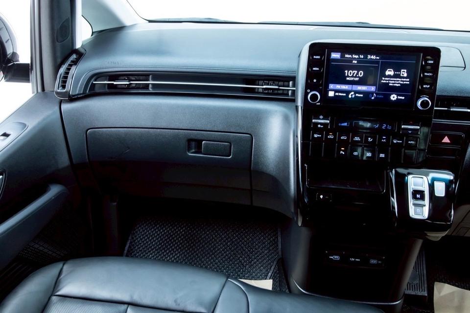 รหัสรถ 2A539 HYUNDAI STARIA  2.2 SEL 2022 10
