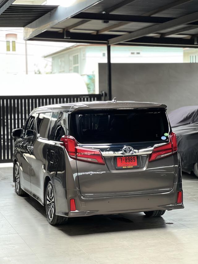 Toyota Alphard 2.5 SC Package 12