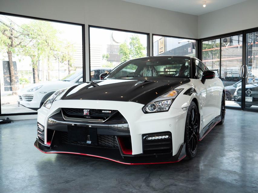 2022 Nissan GTR R35 Nismo Special Edition  1