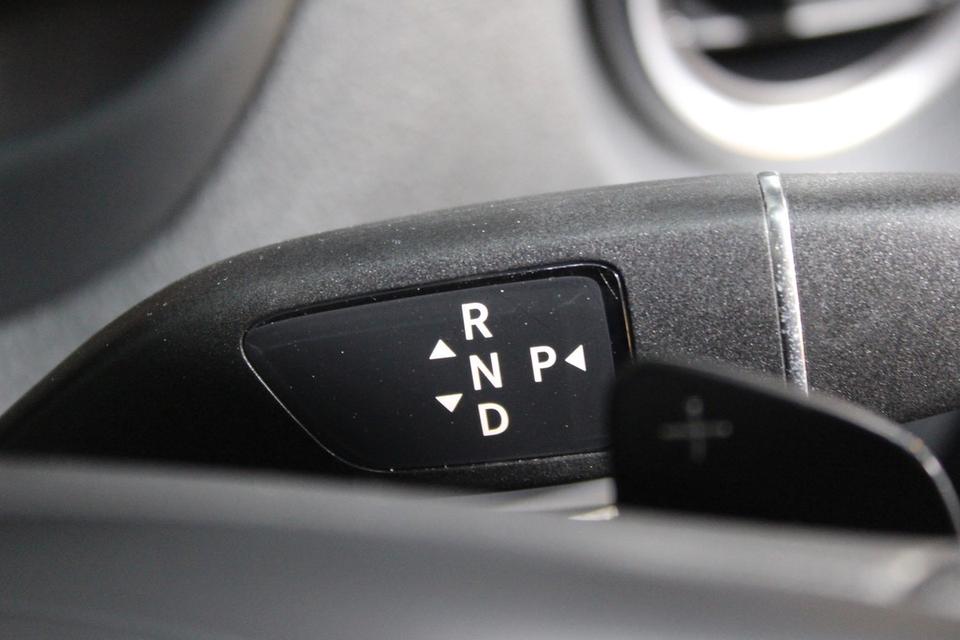 รหัสรถ JRS3443 หรูหราสุดๆกับ Benz Vito ปี 2016  12