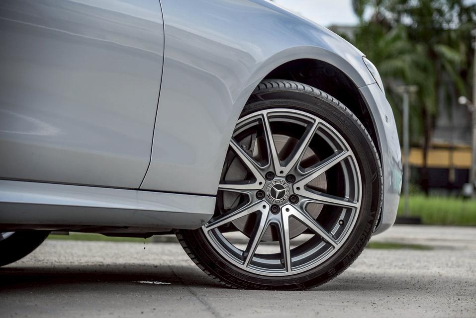 รหัสรถ CBL4245 Mercedes-Benz E300e AMG Dynamic W213 AT 2023 9