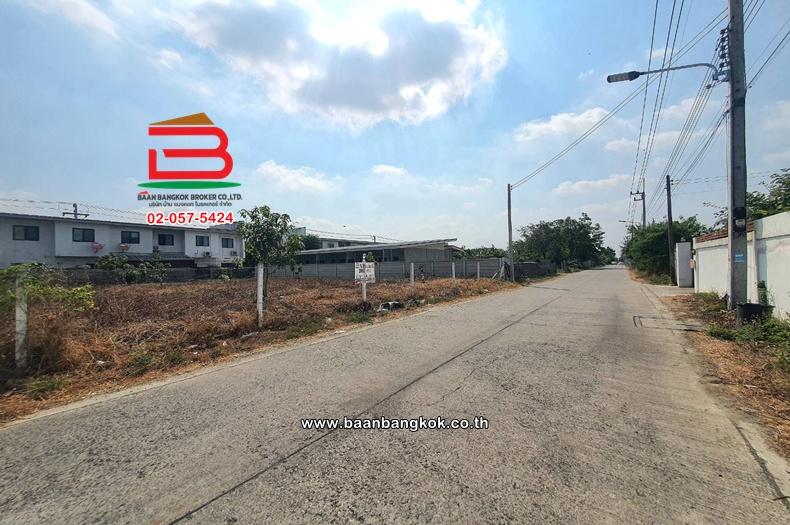 ที่ดินเปล่า เนื้อที่ 201 ตร.ว. ลำลูกกาซอย 45 (ใกล้บิ๊กซีลำลูกกาคลอง 4) ถนนพหลโยธิน ตำบลลาดสวาย อำเภอลำลูกกา ปทุมธานี 8