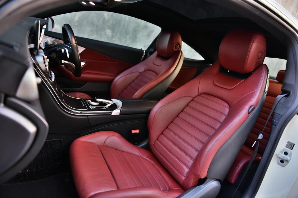2016 แท้ Mercedes Benz C250 Coupé AMG Dynamic w205 สีขาว 🎖️ รูปที่ 8