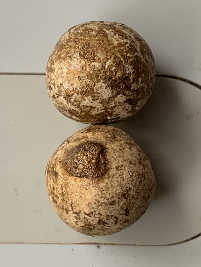 ลูกอม บรอนซ์ฝุ่น หลวงปู่ทิม วัดละหารไร่ ระยอง