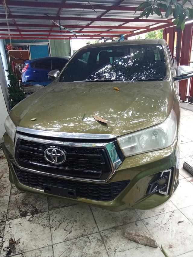 ขายรถกระบะโตโยต้า รีโว่ ปี2019 ราคา199999สนใต0908964133
