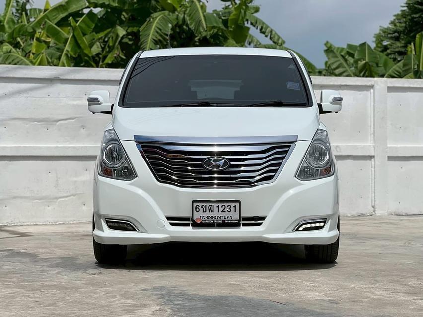 HYUNDAI GRAND STAREX 2.5 VIP 2011