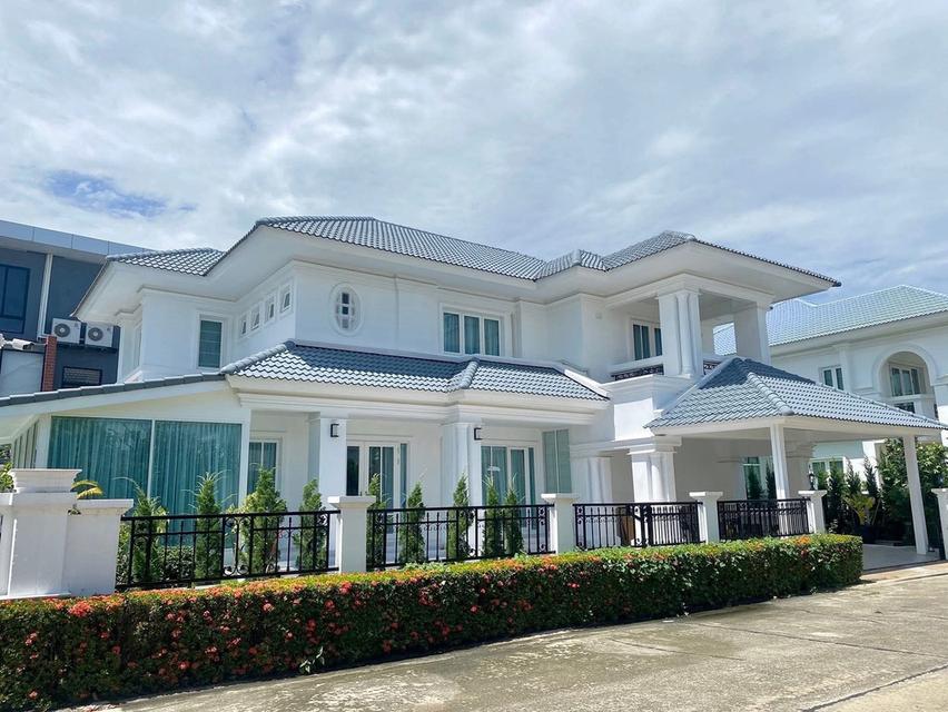 บ้านเดี่ยวหลังใหญ่ ธนทองเลคไซค์ 1