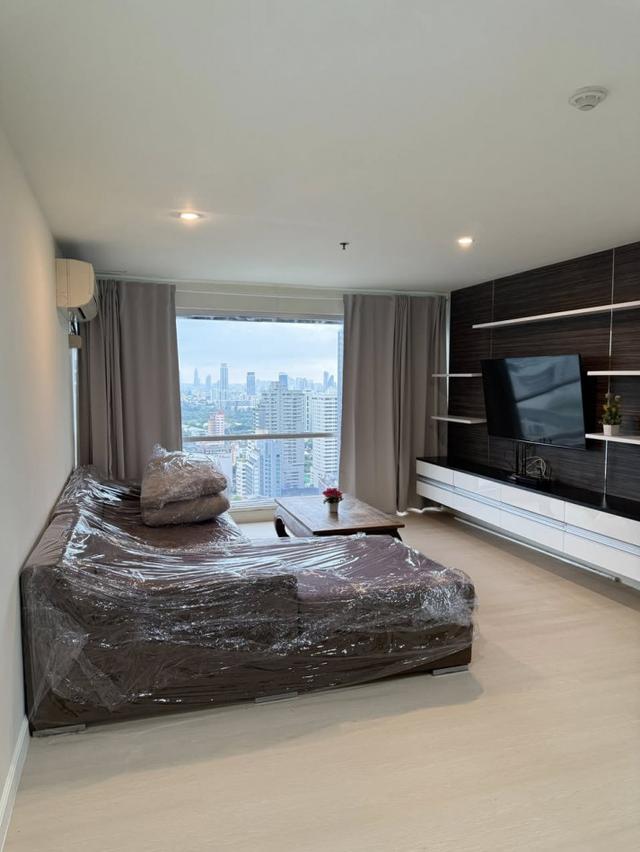 ให้เช่า คอนโด Sukhumvit Suite (สุขุมวิท สวีท) 96 ตรม. 2 นอน 2 น้ำ ชั้น 33 รีโนเวทใหม่ สวย ครบ พร้อมอยู่ 1