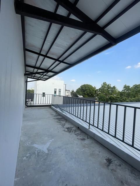 ให้เช่า โกดัง พร้อมออฟฟิศ ทาวน์อินทาวน์ ซอย11 ใกล้เลียบด่วนเอกมัยรามอินทรา 12