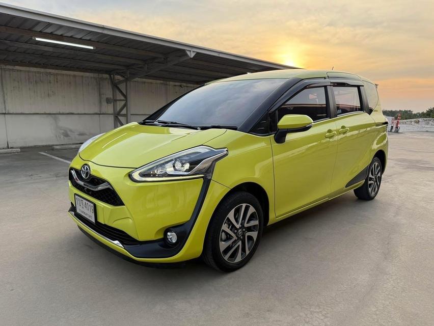 ขายด่วน Toyota Sienta 1.5V ปี 2020 รถยนต์มือ 2  8