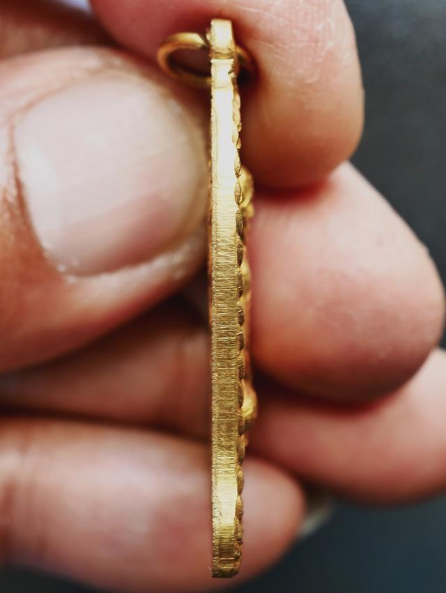 เหรียญหล่วงพ่อเกษม งานยกช่อฟ้า วัดอัมพวา ปี 2517...เก่า เดิมๆ 9