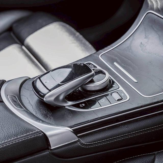 รหัสรถ 67GG9571 Mercedes Benz GLC250d AMG 4MATIC ปี 2016  15