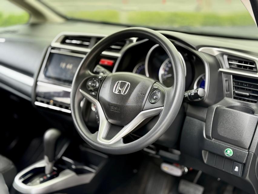 ขาย Honda Jazz 1.5SV+ ปี16 12